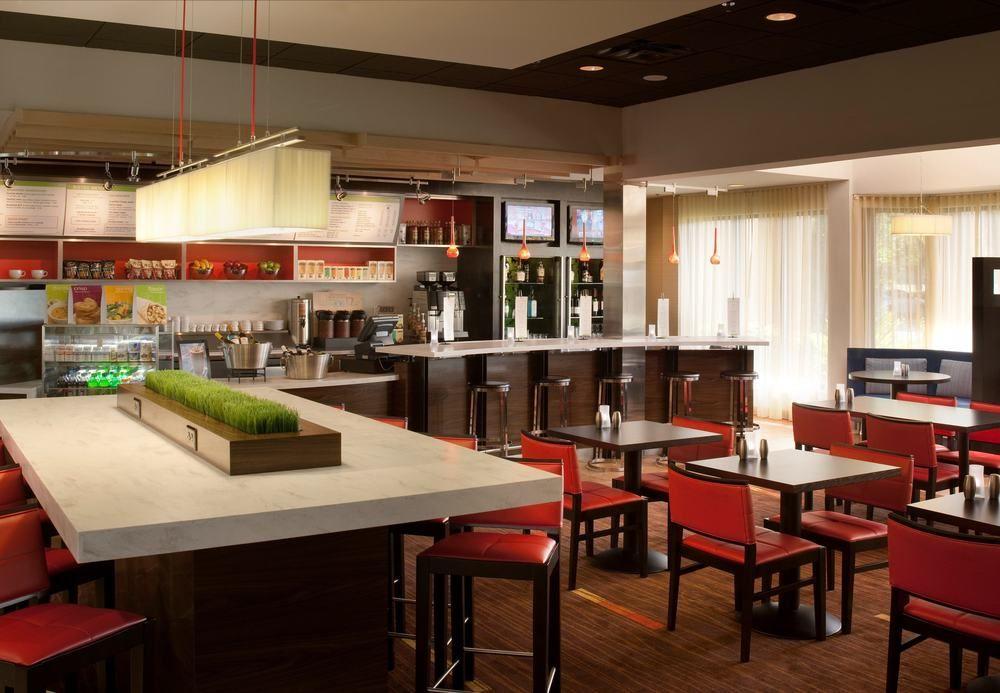 Courtyard By Marriott Orlando Airport Hotel Bagian luar foto
