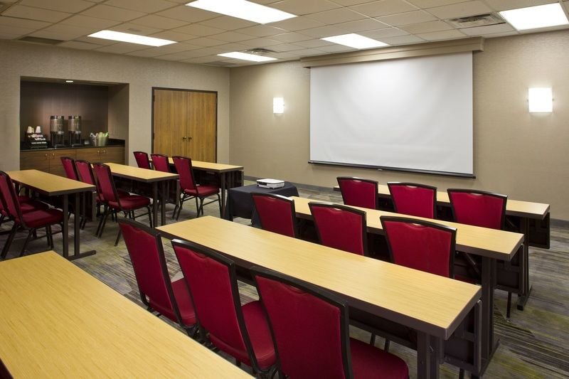 Courtyard By Marriott Orlando Airport Hotel Bagian luar foto