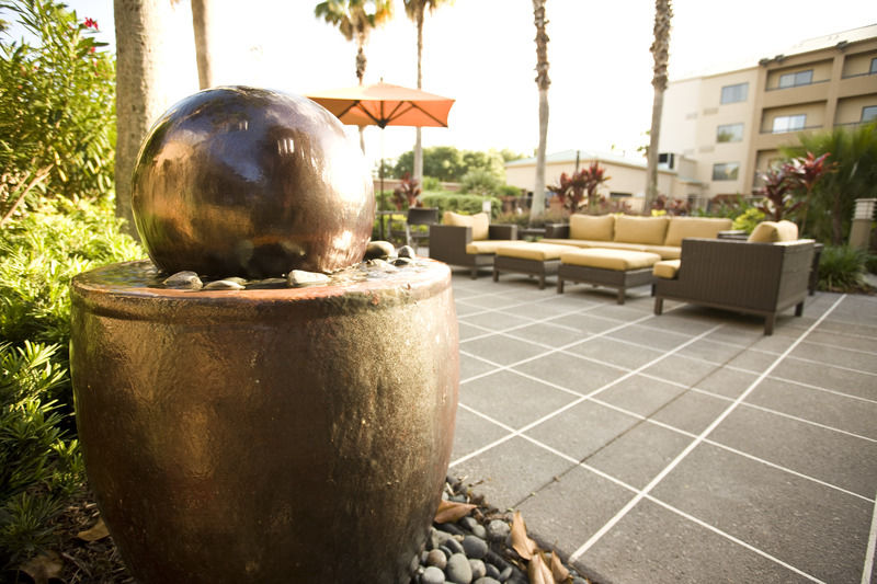 Courtyard By Marriott Orlando Airport Hotel Bagian luar foto