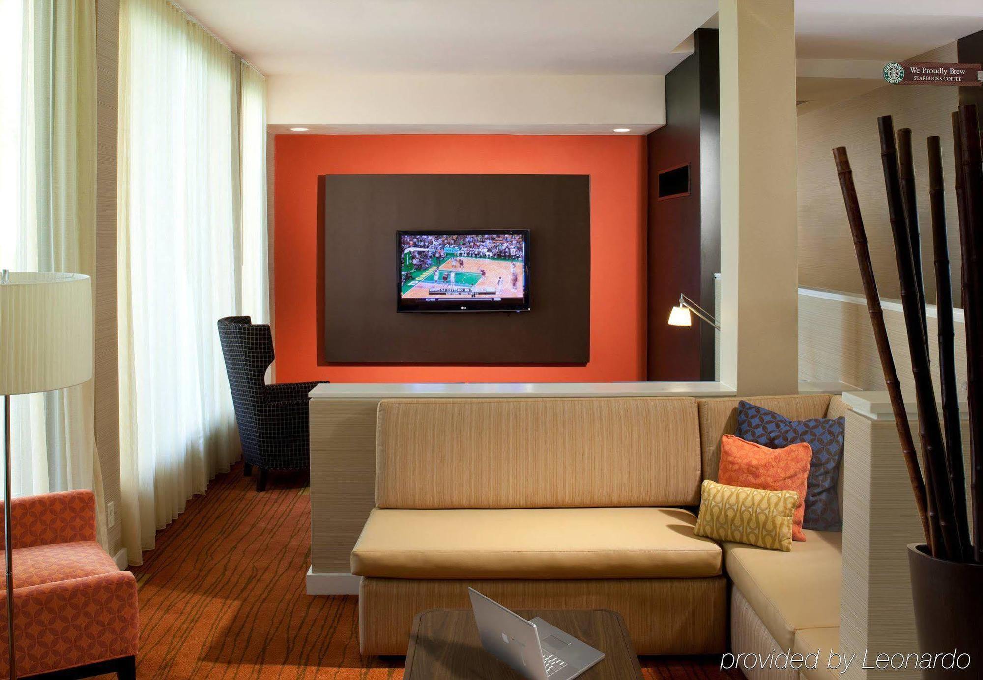 Courtyard By Marriott Orlando Airport Hotel Bagian luar foto